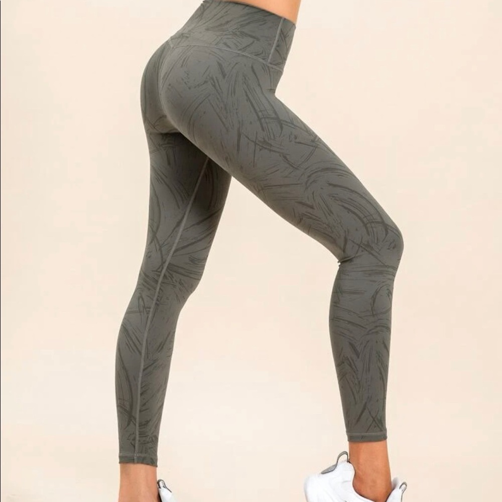 High stretch graphic print sports leggings